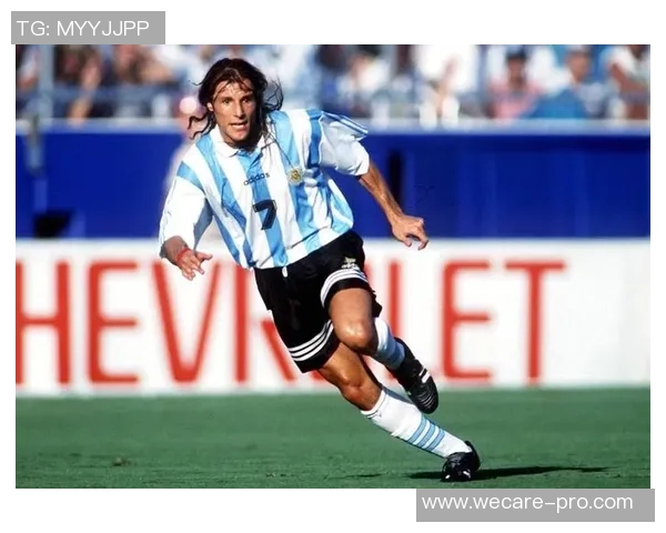 阿根廷足球巨星是谁他的传奇成就与全球影响力分析